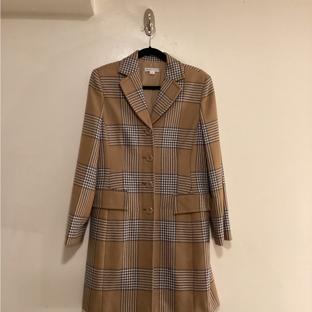 Pendleton Women's Plaid Lombard Wool Walker Coat - Picture 3 of 9